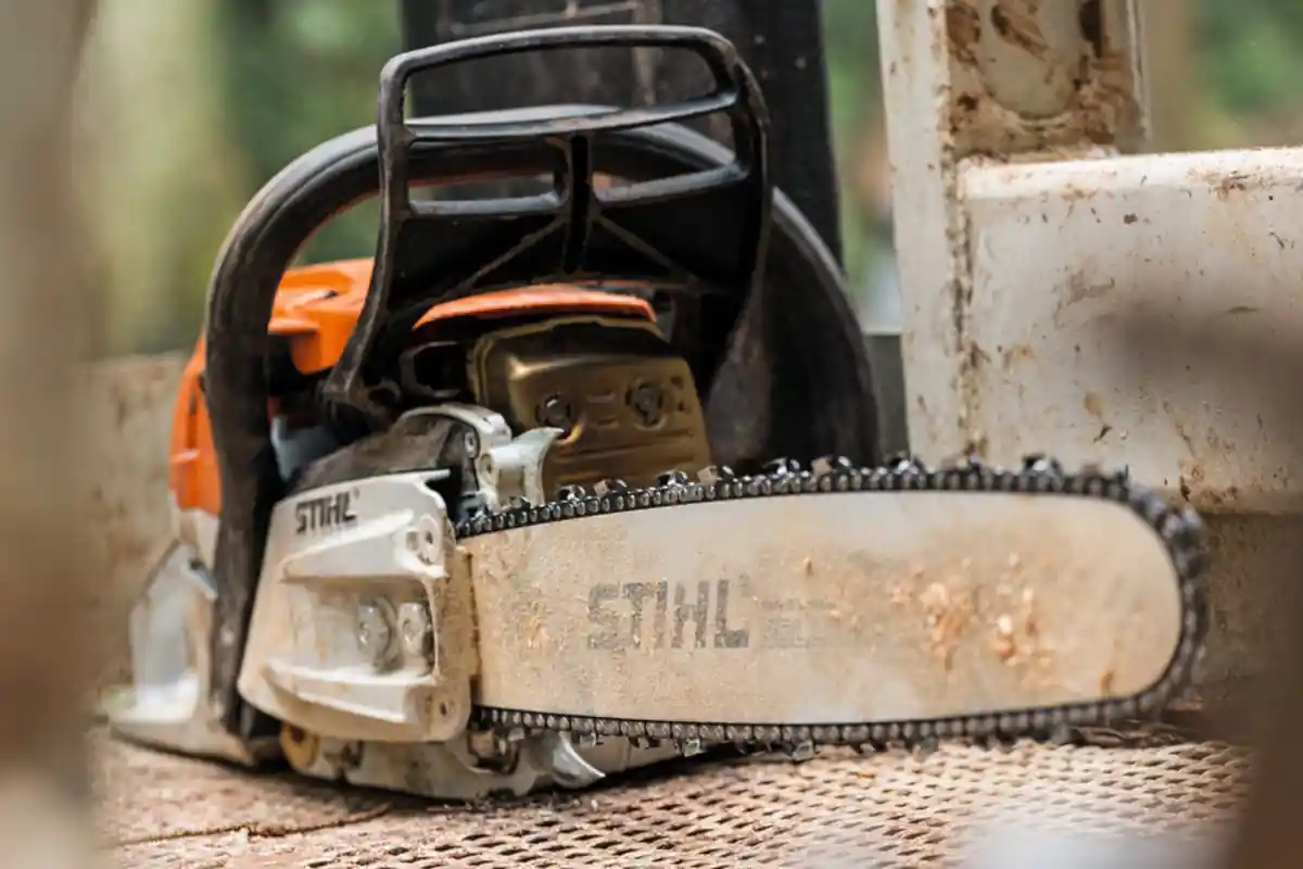 stihl-mocna-pilarka-ms-251-do-domu