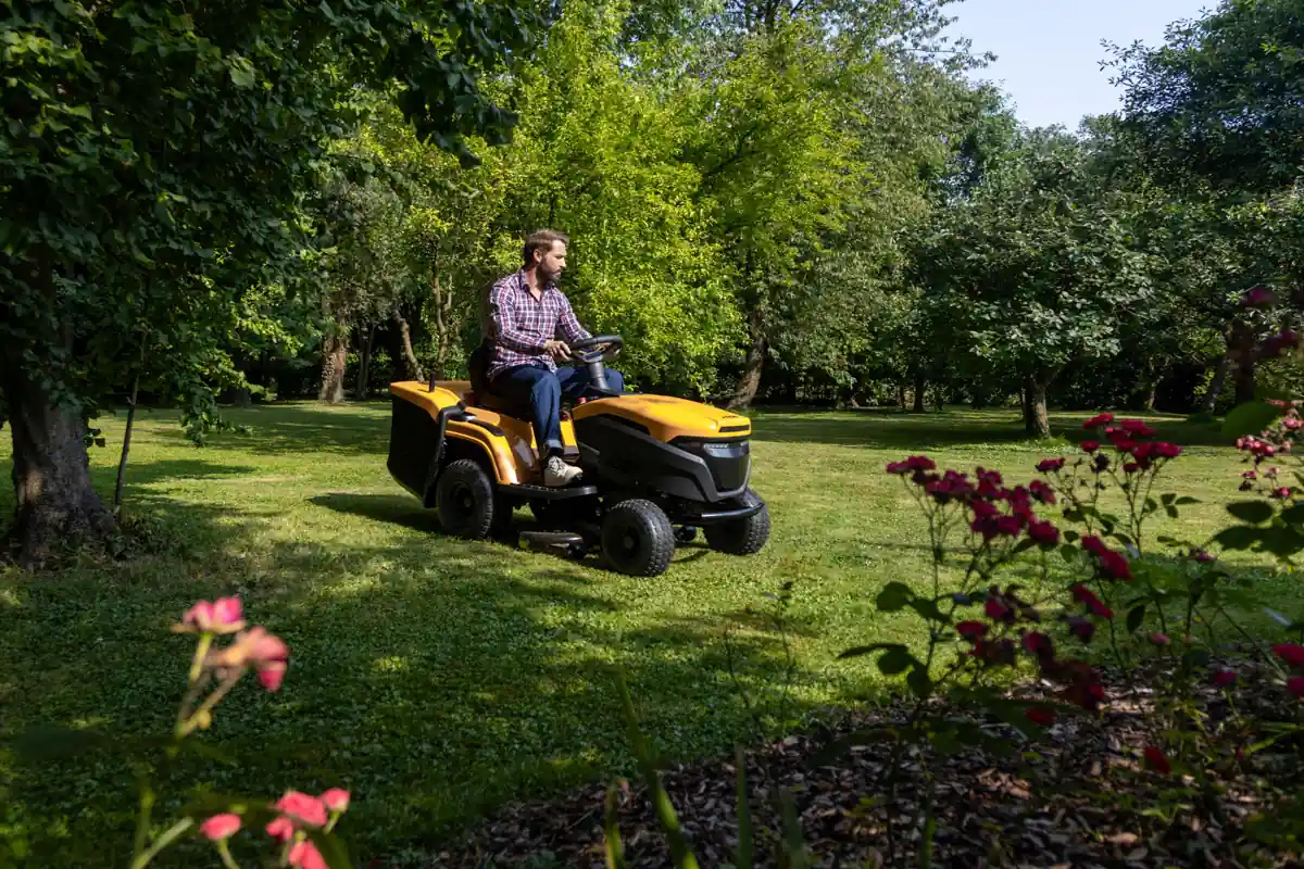 Estate598e-2T2805481ST1-traktorek-do-koszenia