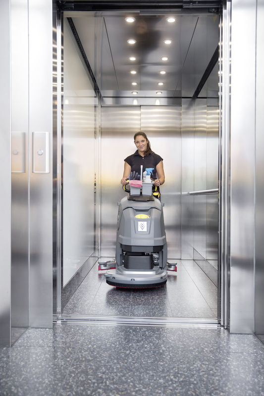 Karcher BD 50/55 W Classic Bp - szorowarka prowadzona ręcznie akumulatorowa