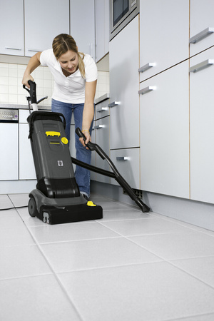 SZOROWARKA KOMPAKTOWA BR 30/4 C Adv KARCHER