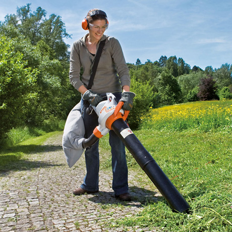 Stihl Odkurzacz ogrodowy, elektryczny SHE 81 - Wszechstronność zastosowania