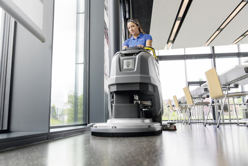 Karcher BD 50/55 W Classic Bp - szorowarka prowadzona ręcznie akumulatorowa
