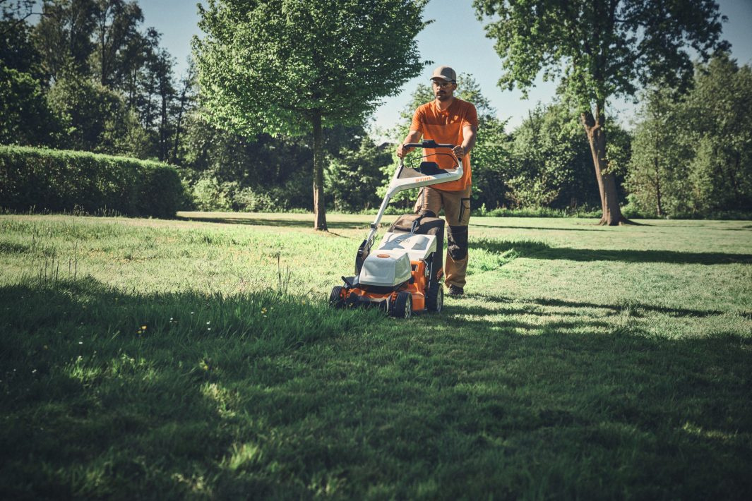 STIHL RMA 750 V – kosiarka akumulatorowa - system koszenia