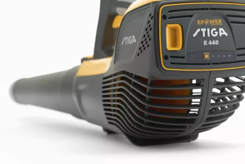 STIGA BL 500e – dmuchawa akumulatorowa, zestaw