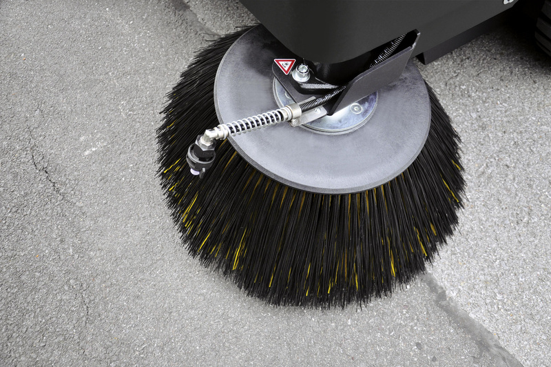 Karcher zamiatarka przemysłowa KM 150/500 R LPG