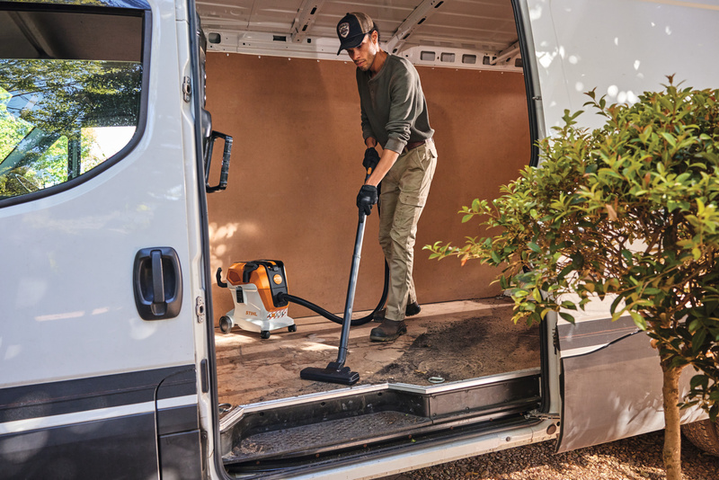 STIHL SEA 100 L – odkurzacz akumulatorowy do pracy na mokro/sucho