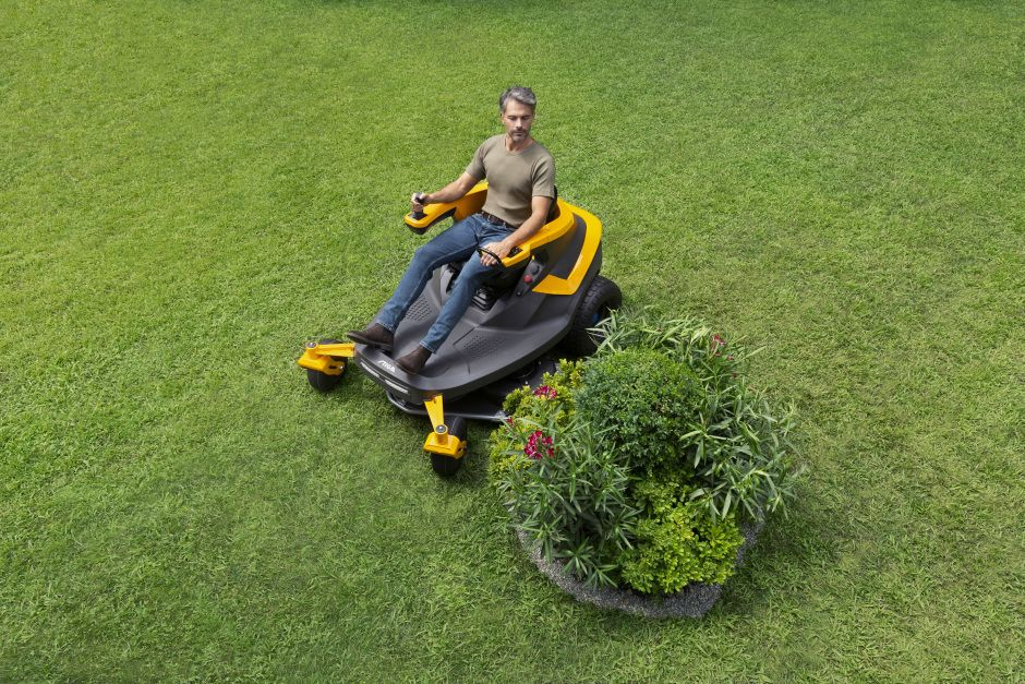 STIGA Traktor akumulatorowy Gyro 900e - bezpieczeństwo i komfort użytkowania
