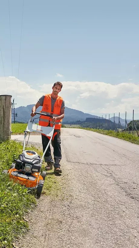 Stihl kosiarka spalinowa RM 4 RTP [Moc 3,5 KM] Szer. koszenia 53 cm - bezpieczeństwo i komfort użytkowania
