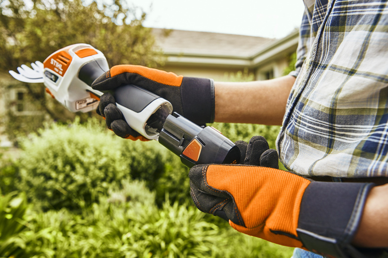 STIHL HSA 26 – nożyce akumulatorowe, Zestaw: AS 2 + AL 1 + torba