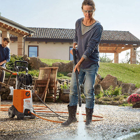STIHL RE 130 PLUS – myjka wysokociśnieniowa, bęben na wąż, 420 l/h, 170 bar