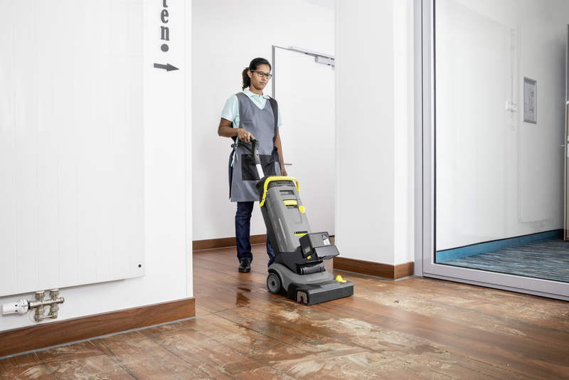 Karcher BR 30/4 C Bp Pack - szorowarka kompaktowa akumulatorowa (bez akumulatora)