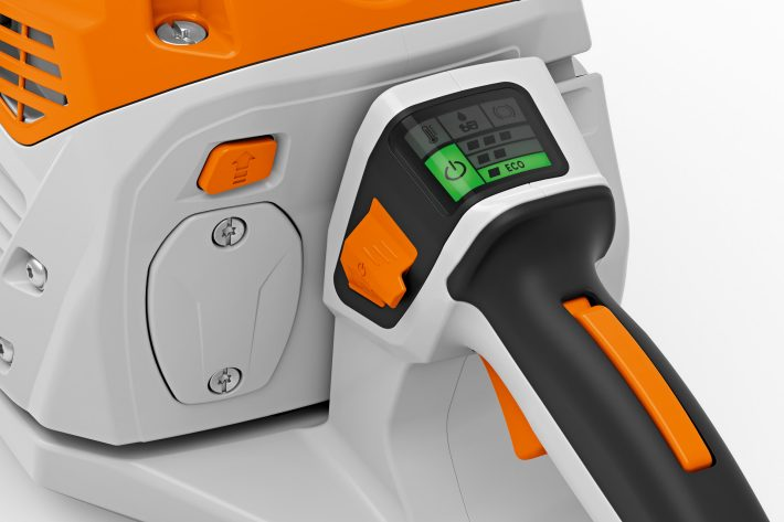 Stihl Pilarka akumulatorowa MSA 300 C-O z systemem AP. Prowadnica: 40 cm 0.325” RM Pro 1,3 Light 04 - wszechstronność zastosowania