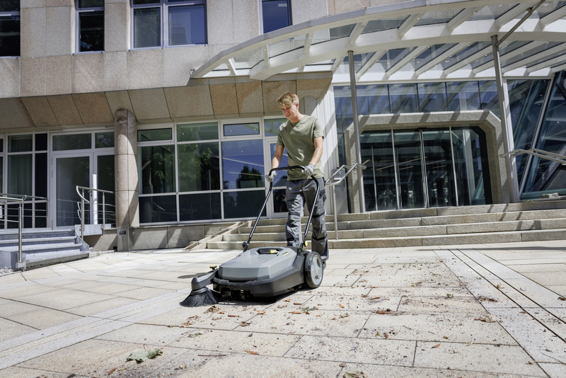 KARCHER Zamiatarka KM 70/20 C