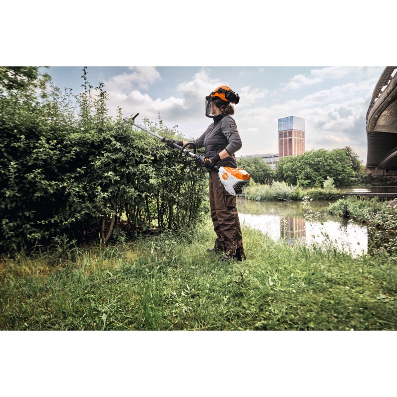 STIHL HLA 140 – nożyce akumulatorowe na wysięgniku 245 cm (bez akumulatora i ładowarki)
