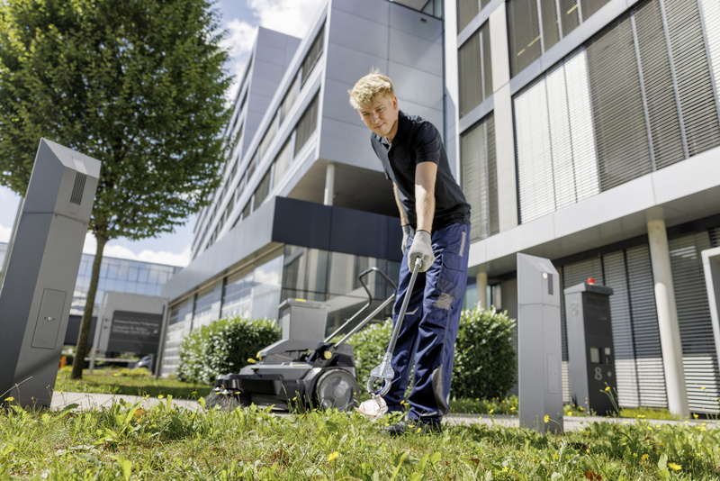 KARCHER Zamiatarka KM 70/20 C 2SB
