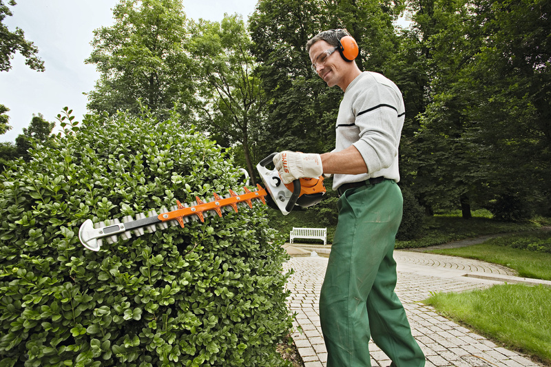 STIHL HS 56 C-E – nożyce spalinowe, listwa 60 cm