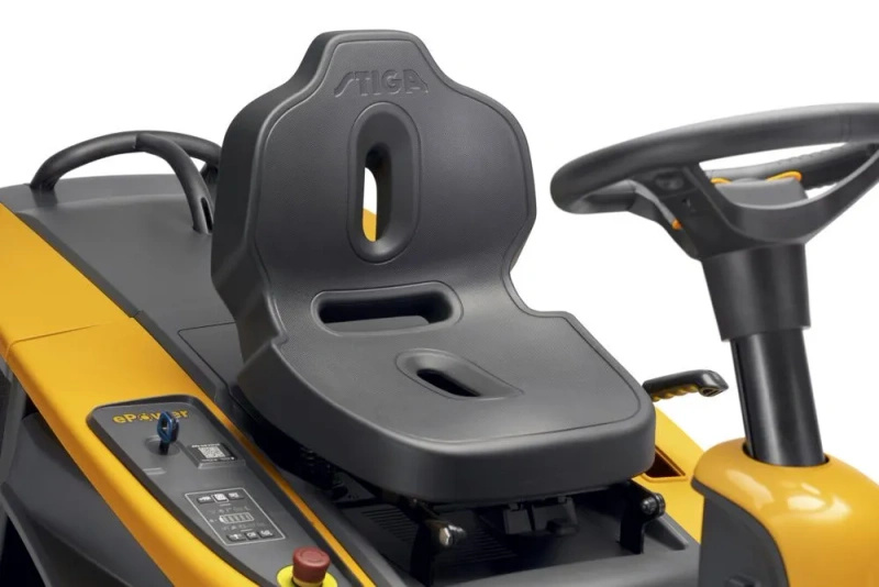 STIGA Swift 372e traktor akumulatorowy
