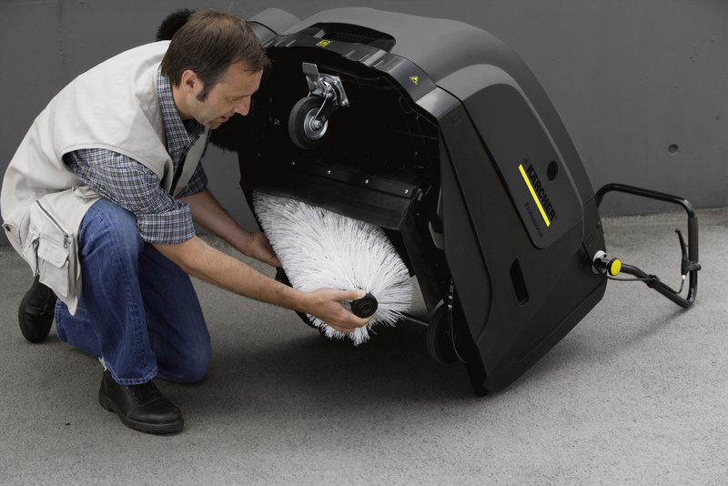 Karcher KM 75/40 W G - zamiatarka spalinowa