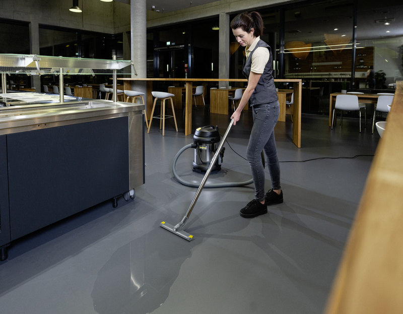 Karcher Odkurzacz Uniwersalny NT 27/1 Me Adv