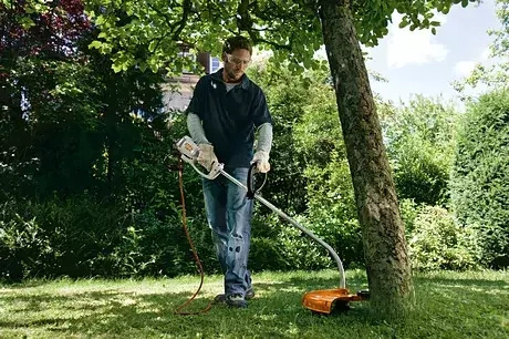 Stihl Podkaszarka elektryczna FSE 71 [Moc 540 W] Głowica żyłkowa AC C6-2 - bezpieczeństwo i trwałość