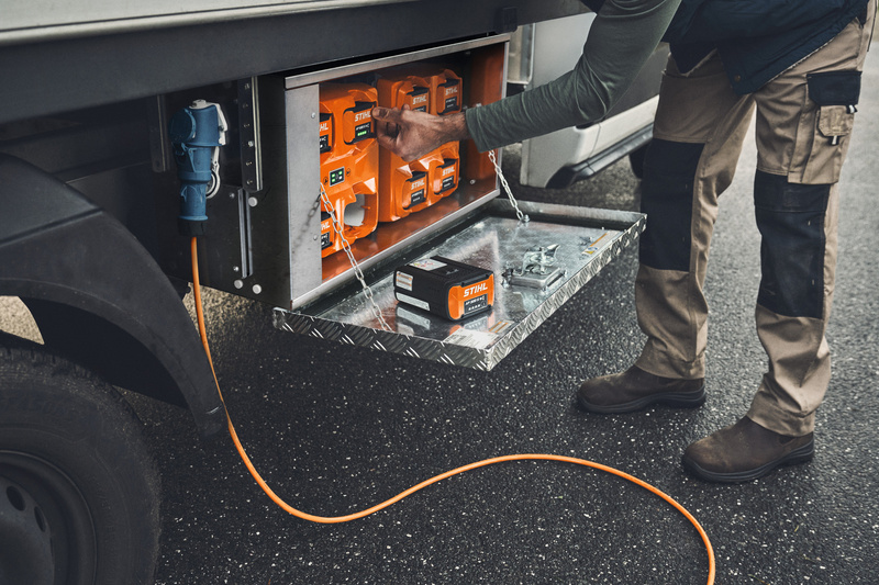 STIHL CB 1, skrzynia do ładowania
