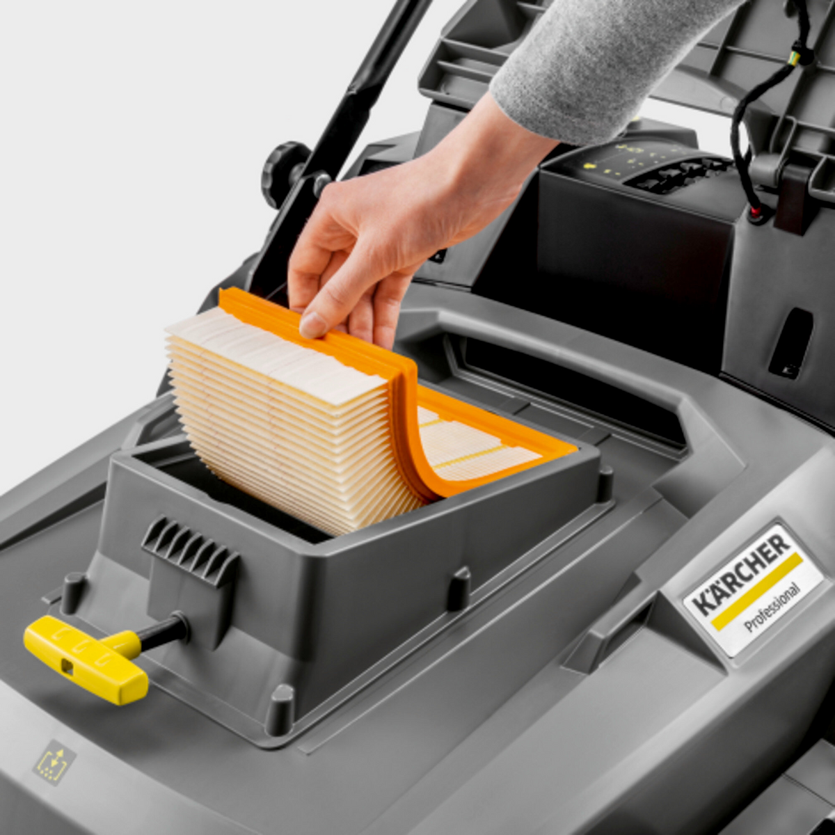 KARCHER Zamiatarka 70/30 C BP 2SB - komfort użytkowania