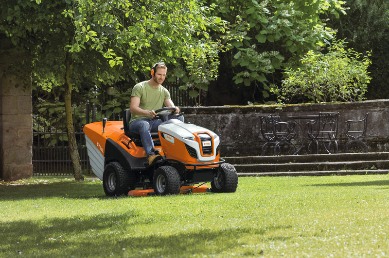 Stihl RT 6127 ZL - traktor ogrodowy -  Hydro Szer. koszenia 125 cm