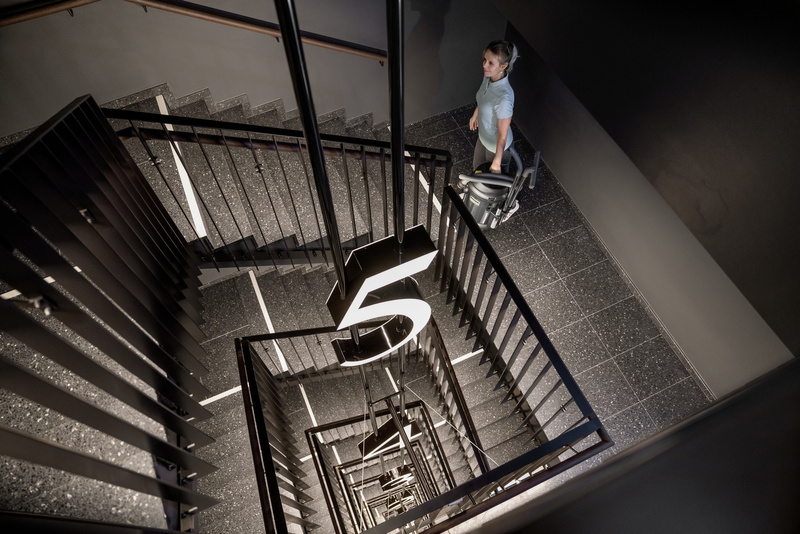 ODKURZACZ UNIWERSALNY 1380W NT 27/1 Me KARCHER