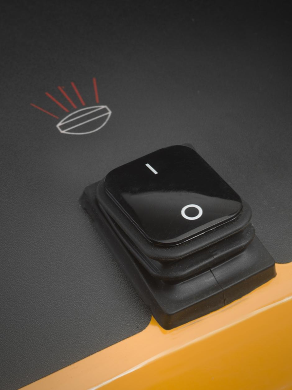 STIGA SWS 800 GE - zamiatarka spalinowa z rozruchem elektrycznym