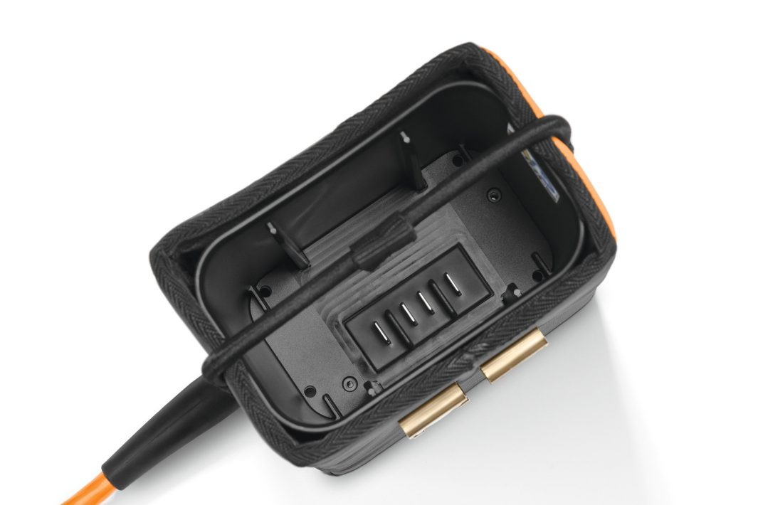 Kieszeń na akumulator AP z przewodem ADVANCE X-Flex STIHL – mobilność i wygoda - bezpieczeństwo i wygoda