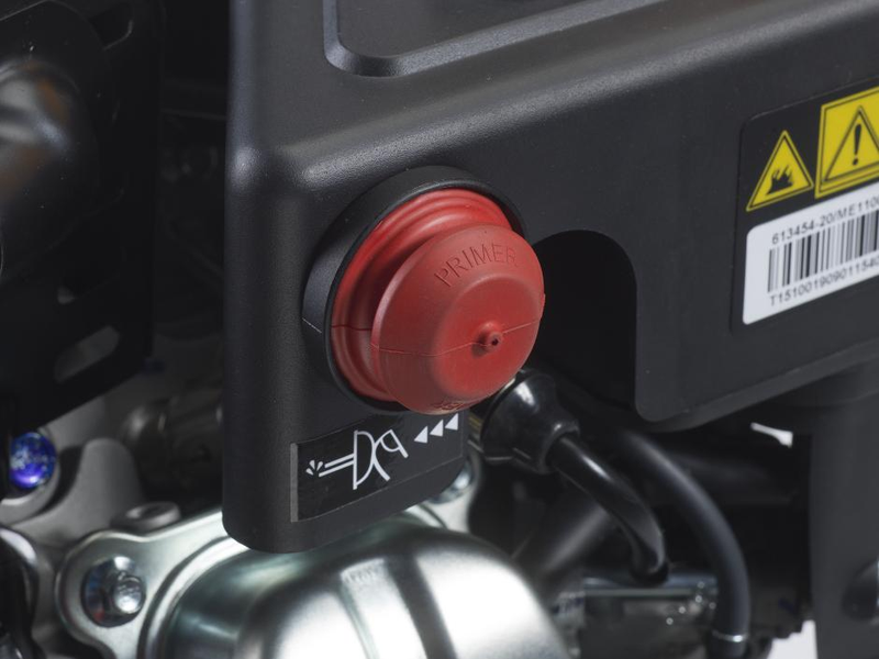 STIGA SWS 800 GE - zamiatarka spalinowa z rozruchem elektrycznym