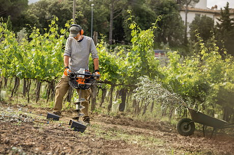Stihl jednoosobwy świder glebowy BT 131  [Moc 1,9 KM] - ZESTAW