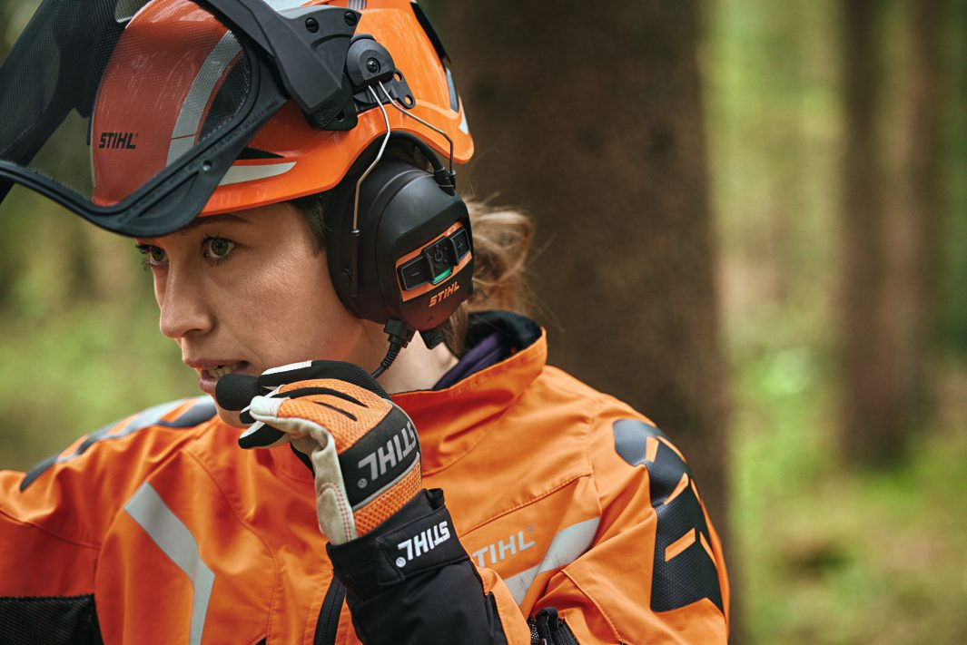STIHL Advance X-Vent ProCOM – hełm ochronny z wentylacją i ProCOM - ergonomia i regulacja