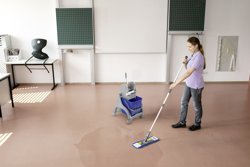 Karcher wózek z pojedynczym wiadrem i prasą 25 L