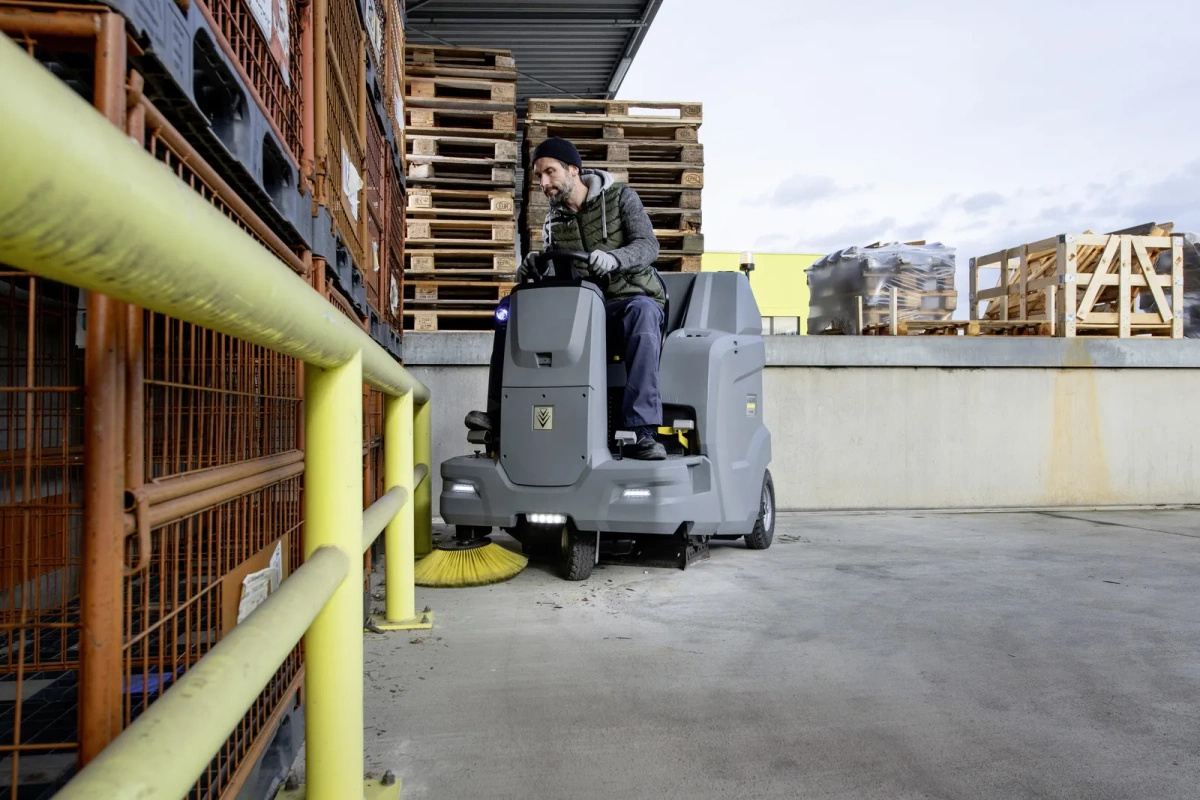 KM 100/120 R G - ergonomiczna obsługa i komfort pracy