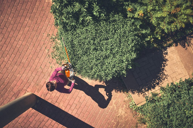 Profesjonalne nożyce STIHL HSA 140 T, system AP - ZESTAW