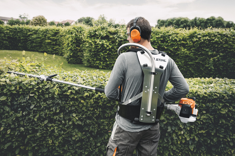 STIHL HL 94 C-E  - nożyce do żywopłotów [Moc 1,2 KM dł. listwy tnącej 60 cm - na wysięgniku