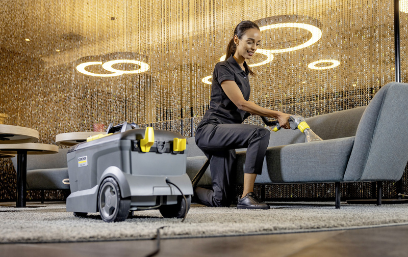 KARCHER Puzzi 10/1 Urządzenie ekstrakcyjne