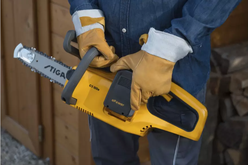 STIGA CS 100e – pilarka akumulatorowa, zestaw