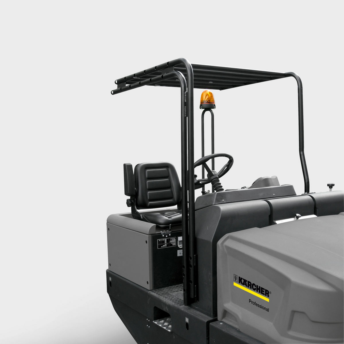 KARCHER ZAMIATARKA Z TRAKCJĄ KM 130/300 R LPG - łatwa obsługa i ergonomia