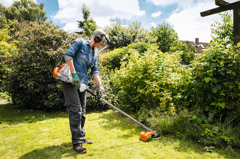 Stihl Kosa spalinowa FS 56 [Moc 1,1 KM] głowica żyłkowa AC C26-2