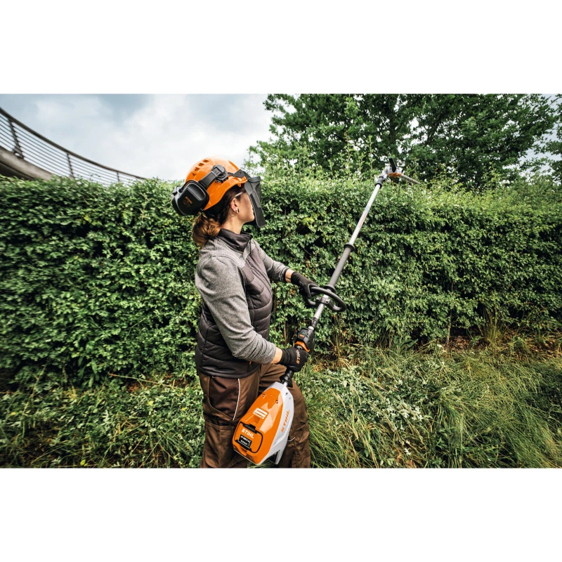 STIHL HLA 140 – nożyce akumulatorowe na wysięgniku 245 cm (bez akumulatora i ładowarki)