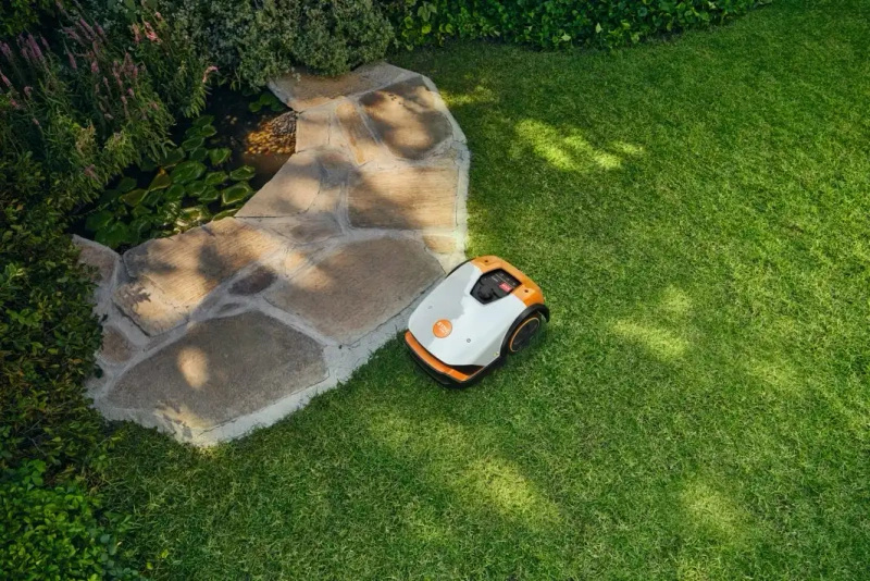 STIHL iMOW 6 – robot koszący, do 3000 m²