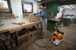 STIHL SE 122 E – odkurzacz przemysłowy, 1,5 kW, adapter do elektronarzędzi