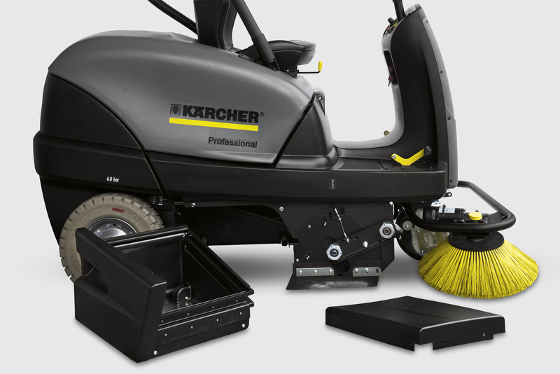 Karcher KM 100/100 R Bp - zamiatarka z fotelem akumulatorowa