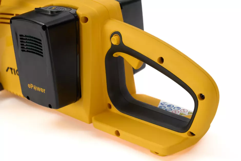 STIGA CS 300e – pilarka akumulatorowa, zestaw