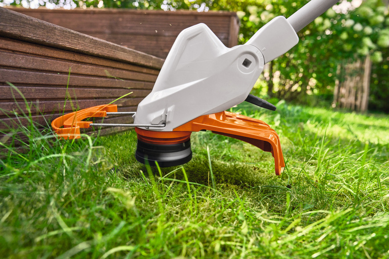 STIHL FSA 50 Podkaszarka, z akumulatorem AK 10 i ładowarką AL 101