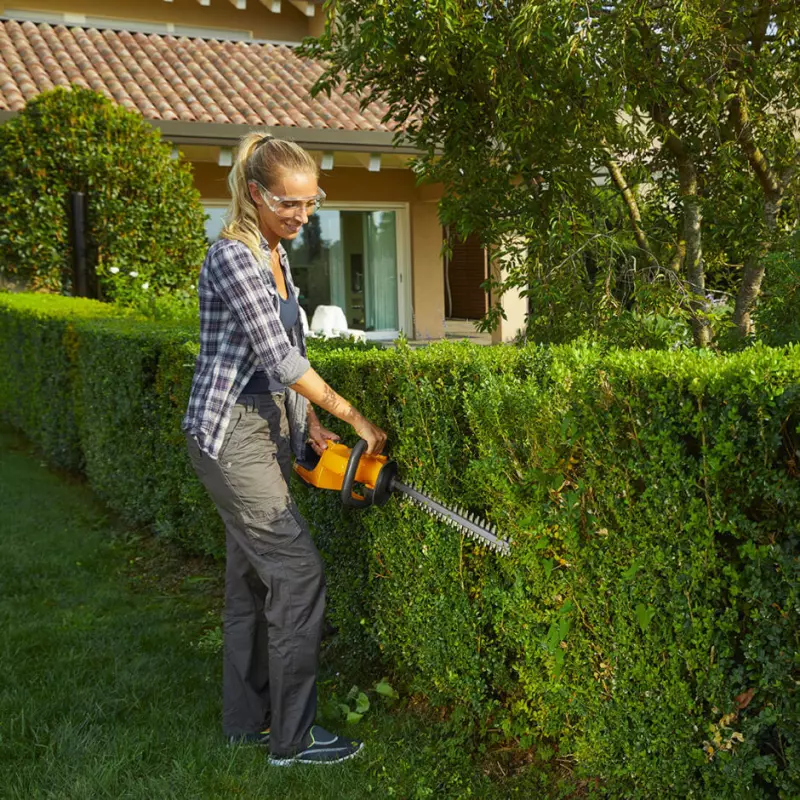 STIGA HT 100e – sekator akumulatorowy, zestaw