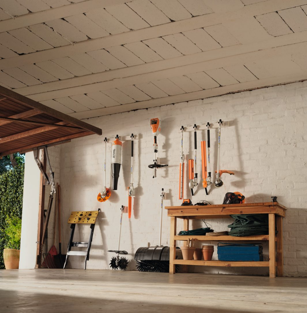 STIHL KMA 80 R – Lekki KombiMotor Akumulatorowy - ekologiczne zasilanie