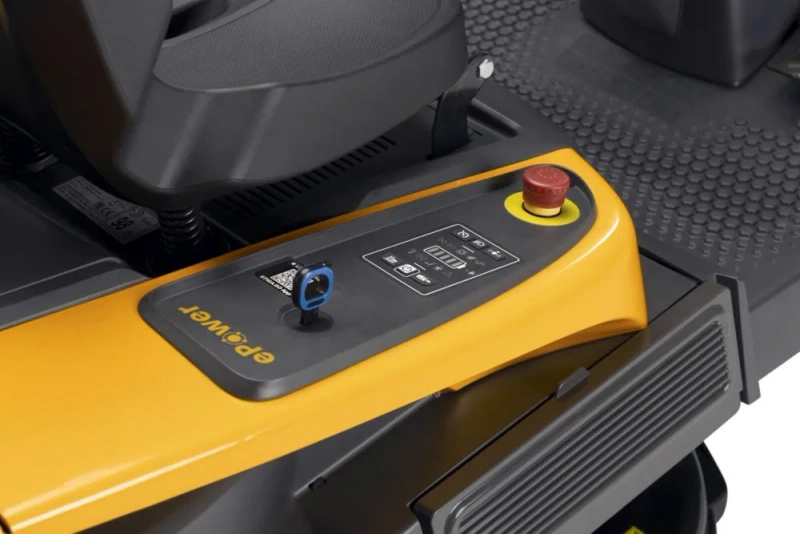 STIGA Swift 372e traktor akumulatorowy